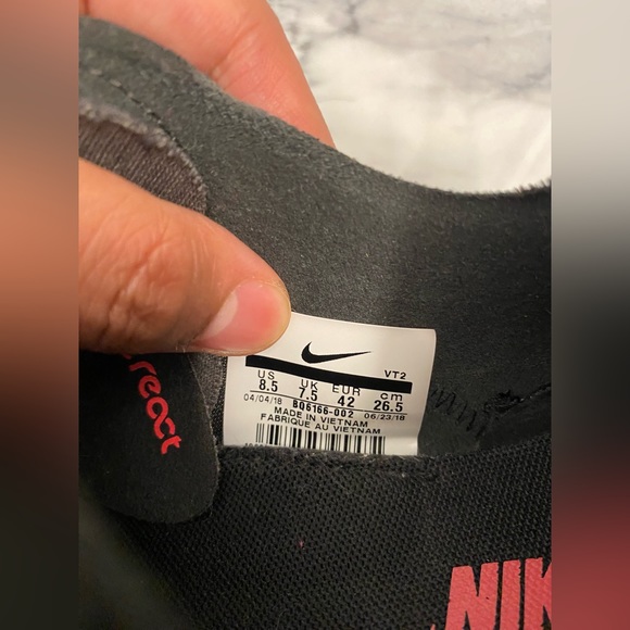 Nike Element React 55 - US8.5 - Picture 6 of 7